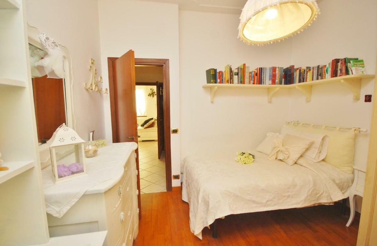 Raffinato Attico Vicino Al Mare Con Solarium Lido Di Camaiore Exterior foto